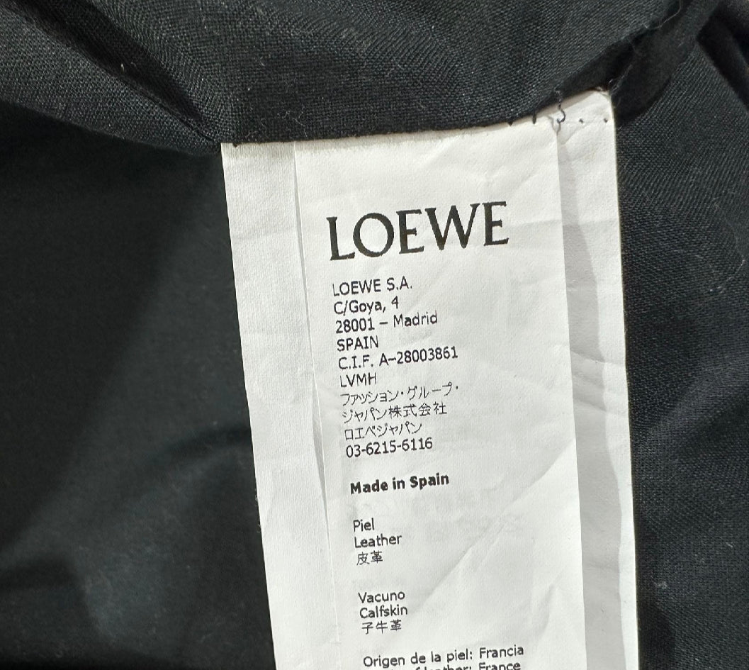 Loewe Mantil